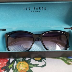 Ted Baker London 56mm Acetate Frame Cat Eye Sungla